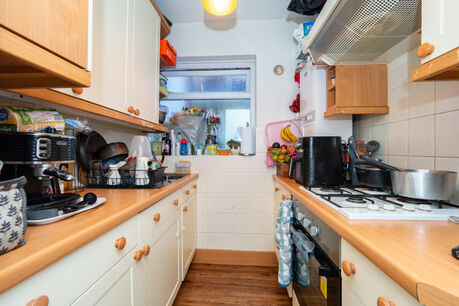 2 bedroom  flat for sale