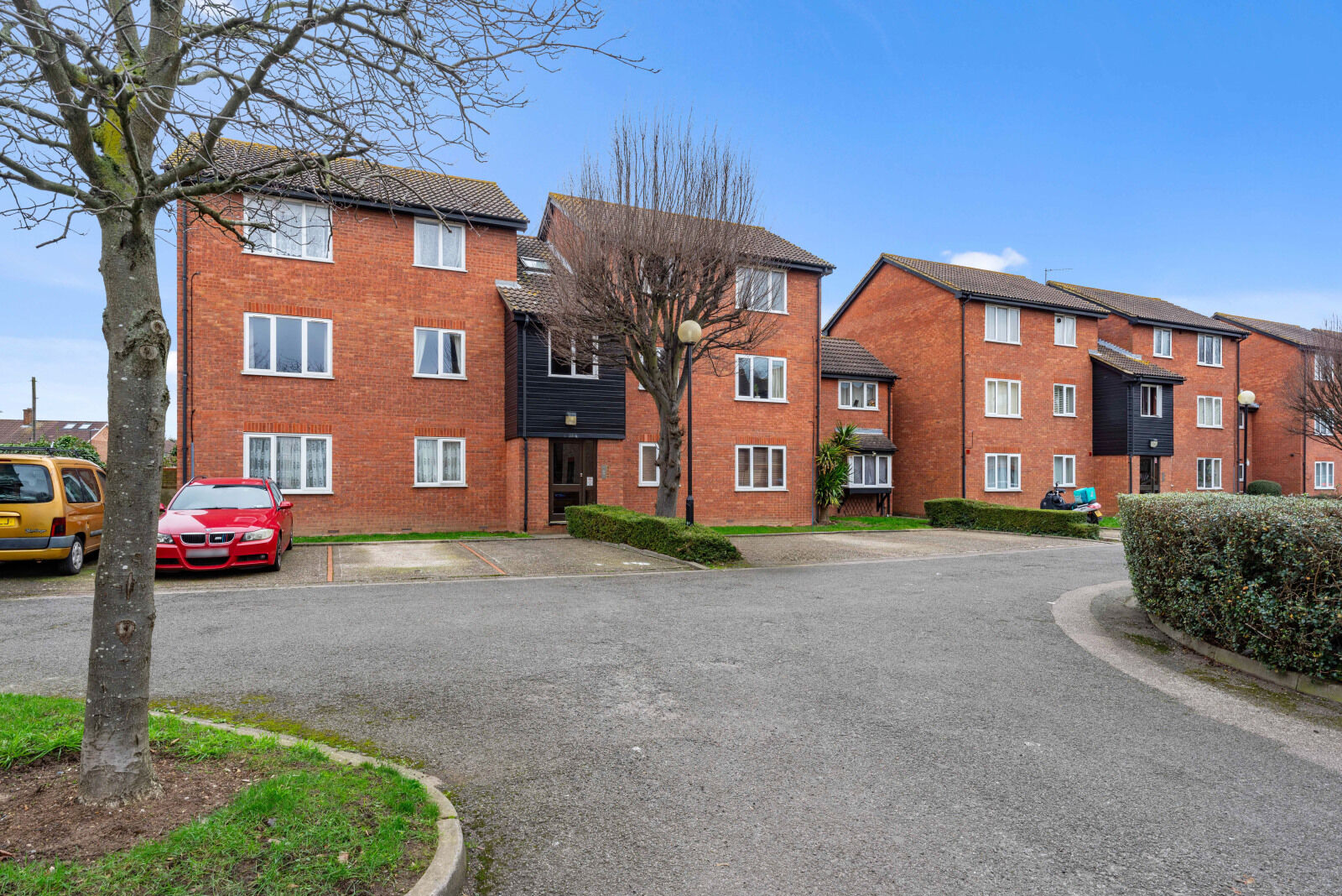 1 bedroom  flat to rent, Available from 03/12/2024 Firs Close, Mitcham, CR4, main image