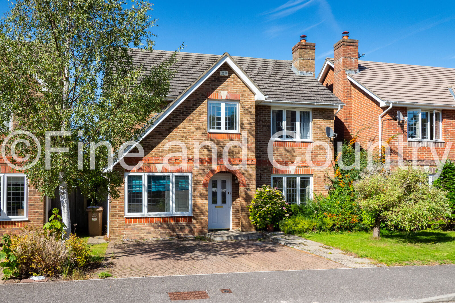 4 bedroom detached house to rent, Available unfurnished from 01/10/2024 Roman Way, Carshalton, SM5, main image