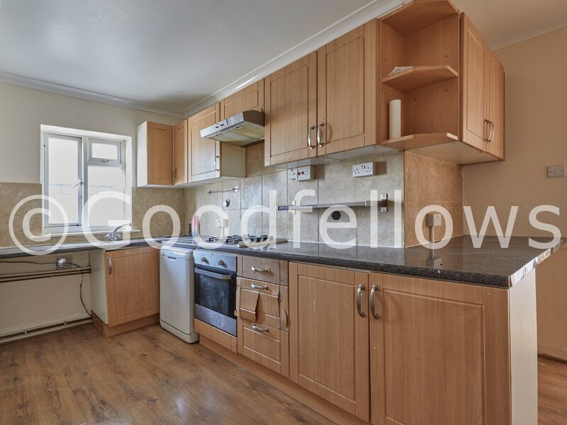 3 bedroom  flat to rent, Available unfurnished now