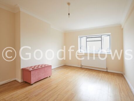 3 bedroom  flat to rent, Available unfurnished now