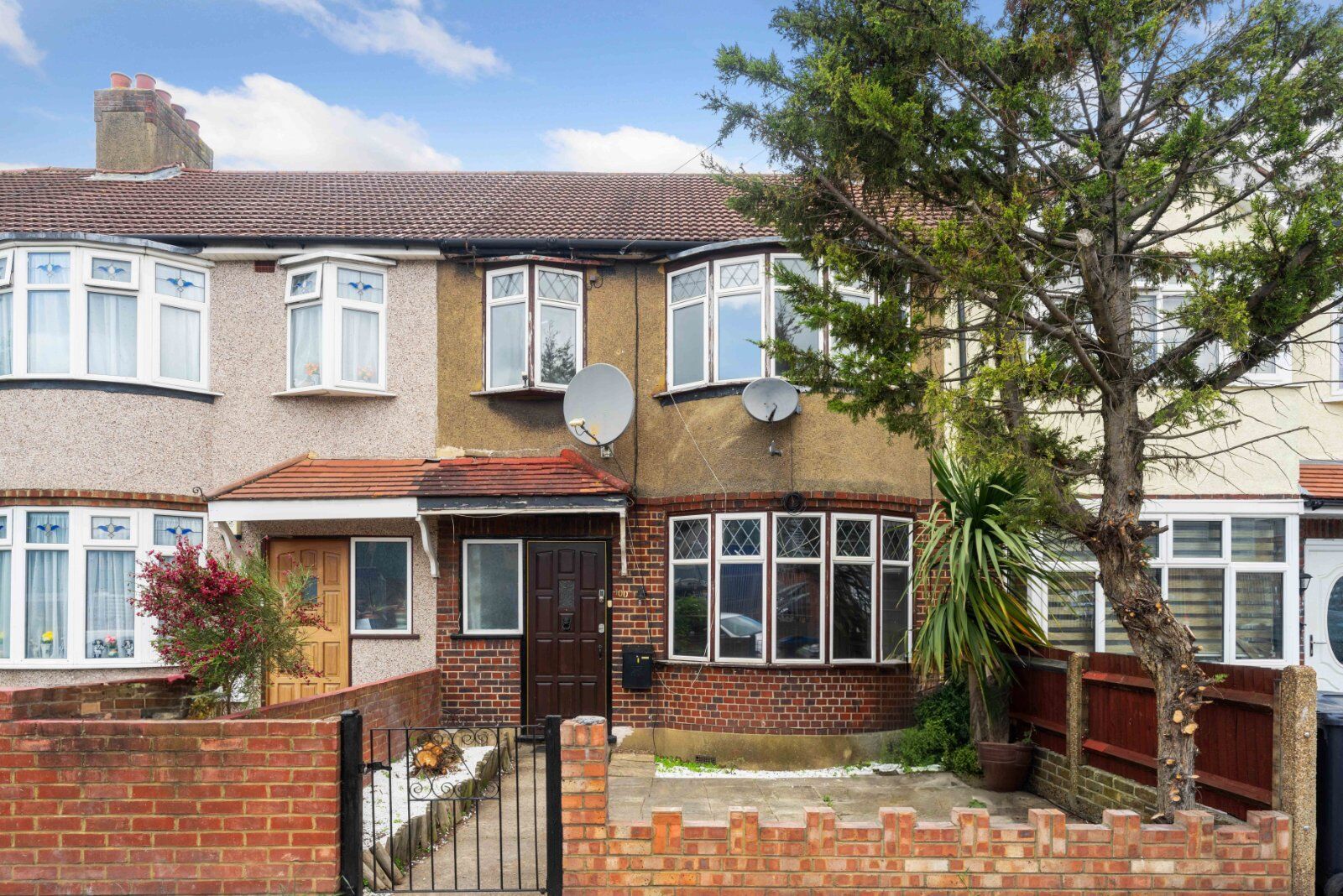 4 bedroom mid terraced house for sale Bond Road, Mitcham, CR4, main image