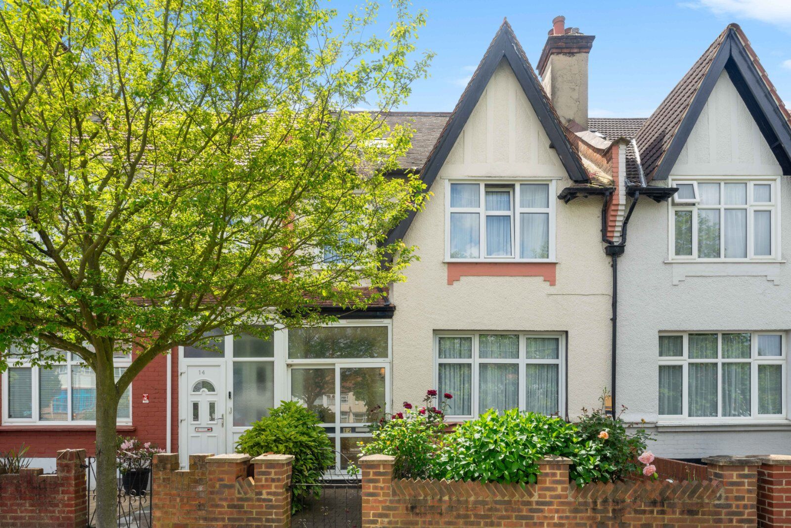 4 bedroom mid terraced house for sale Vectis Road, Tooting, SW17, main image