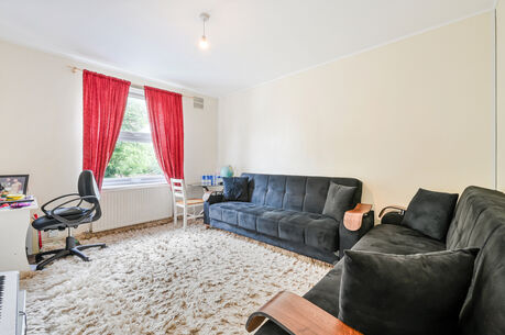 2 bedroom  flat for sale