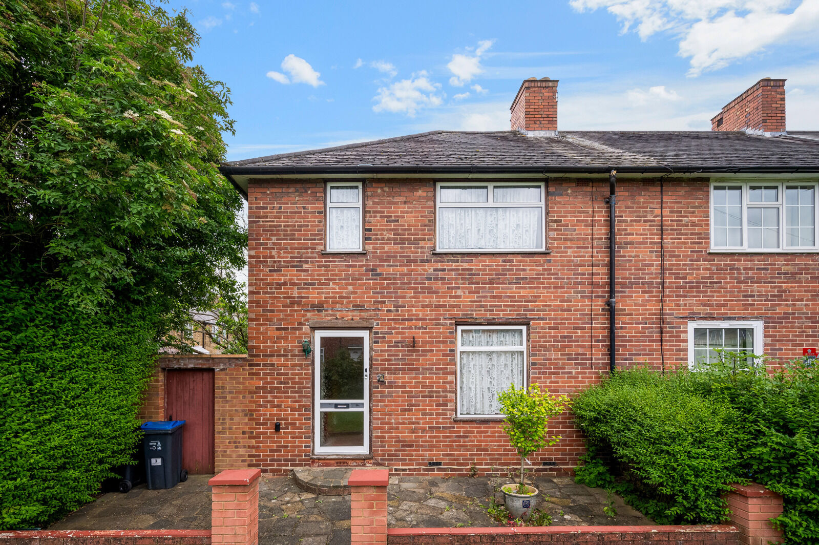 3 bedroom end terraced house for sale Bindon Green, Morden, SM4, main image