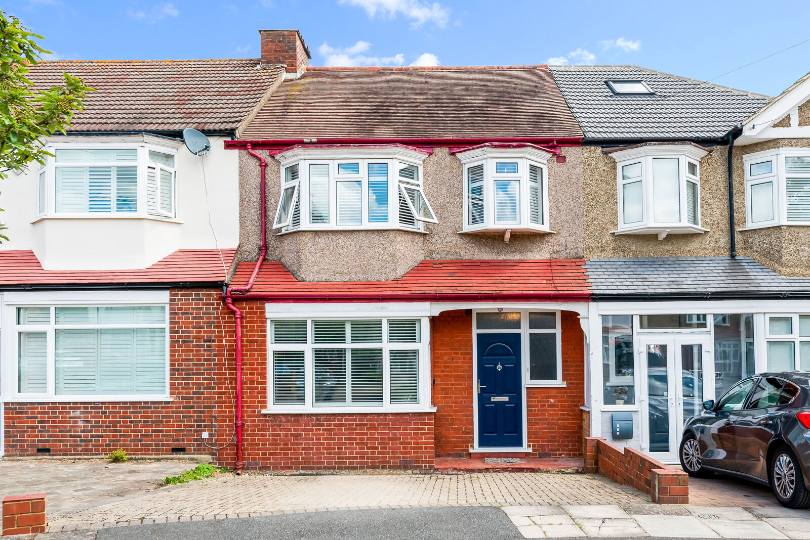 3 bedroom mid terraced house for sale Greenwood Close, Morden, SM4, main image