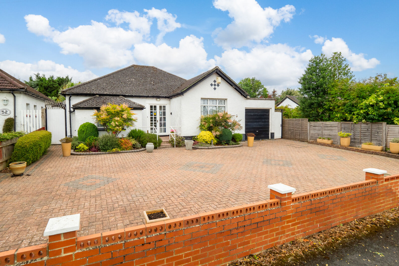 3 bedroom detached bungalow for sale Mount Park, Carshalton, SM5, main image