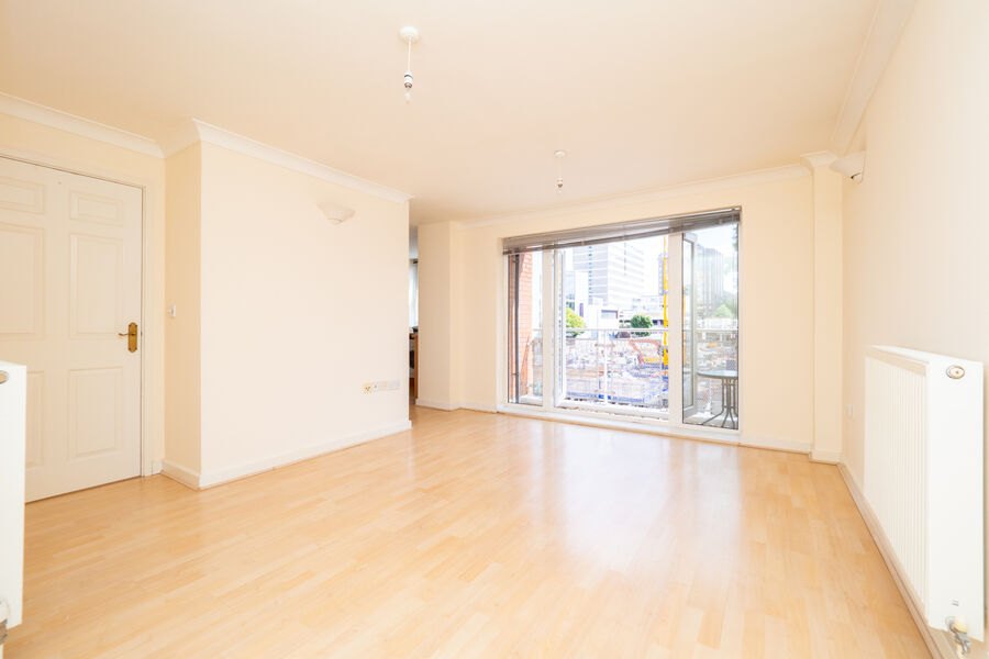 1 bedroom  flat for sale