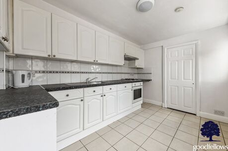 3 bedroom mid terraced house to rent, Available unfurnished from 31/07/2024
