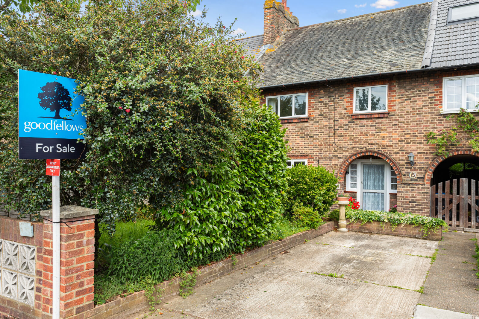 4 bedroom mid terraced house for sale Mawson Close, London, SW20, main image