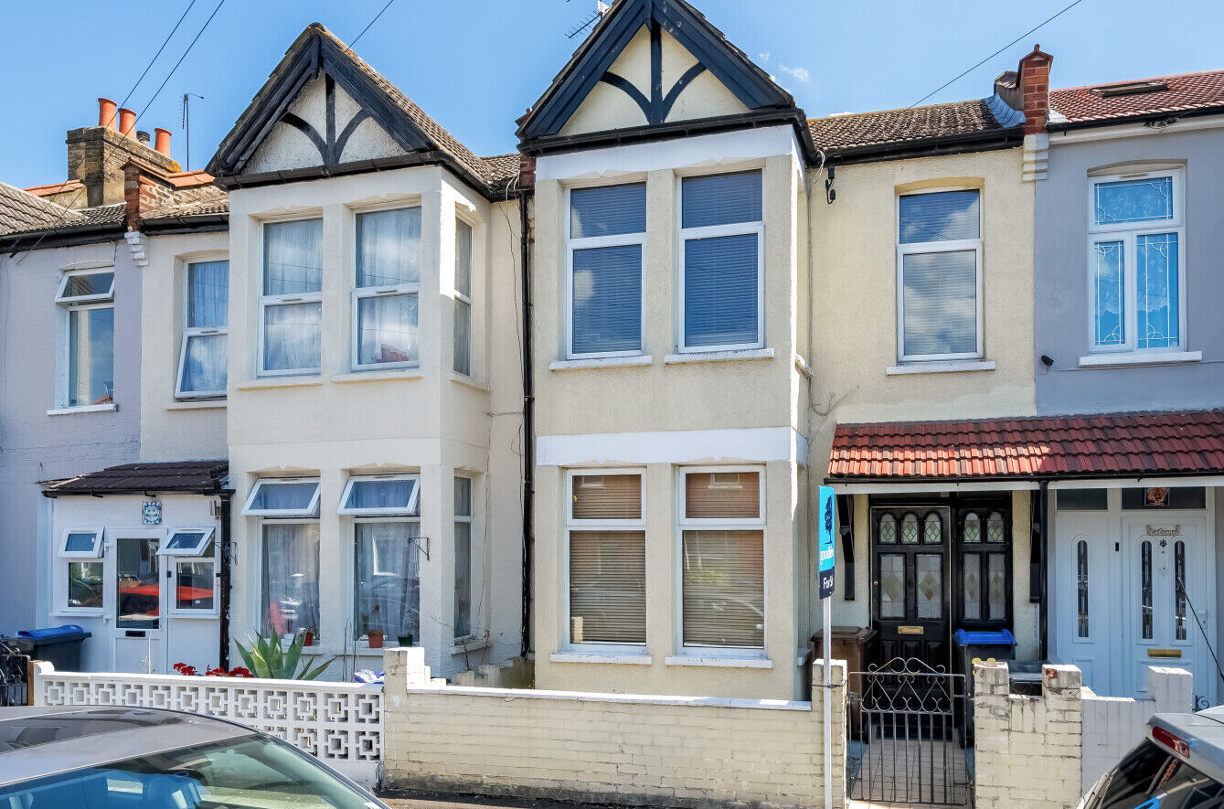 3 bedroom mid terraced house for sale Fernlea Road, Tooting Borders, CR4, main image