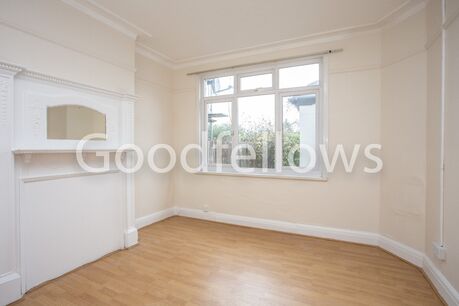 4 bedroom mid terraced house to rent, Available unfurnished from 04/09/2024