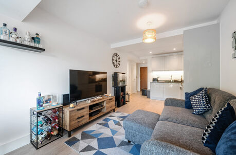 1 bedroom  flat for sale