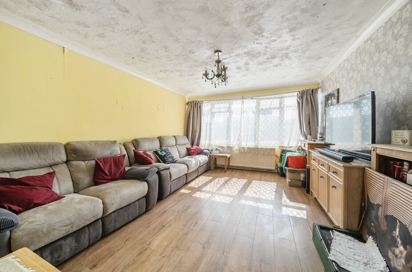 4 bedroom mid terraced house for sale Rawnsley Avenue, Mitcham, CR4, main image