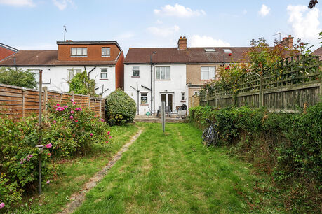 3 bedroom end terraced house for sale