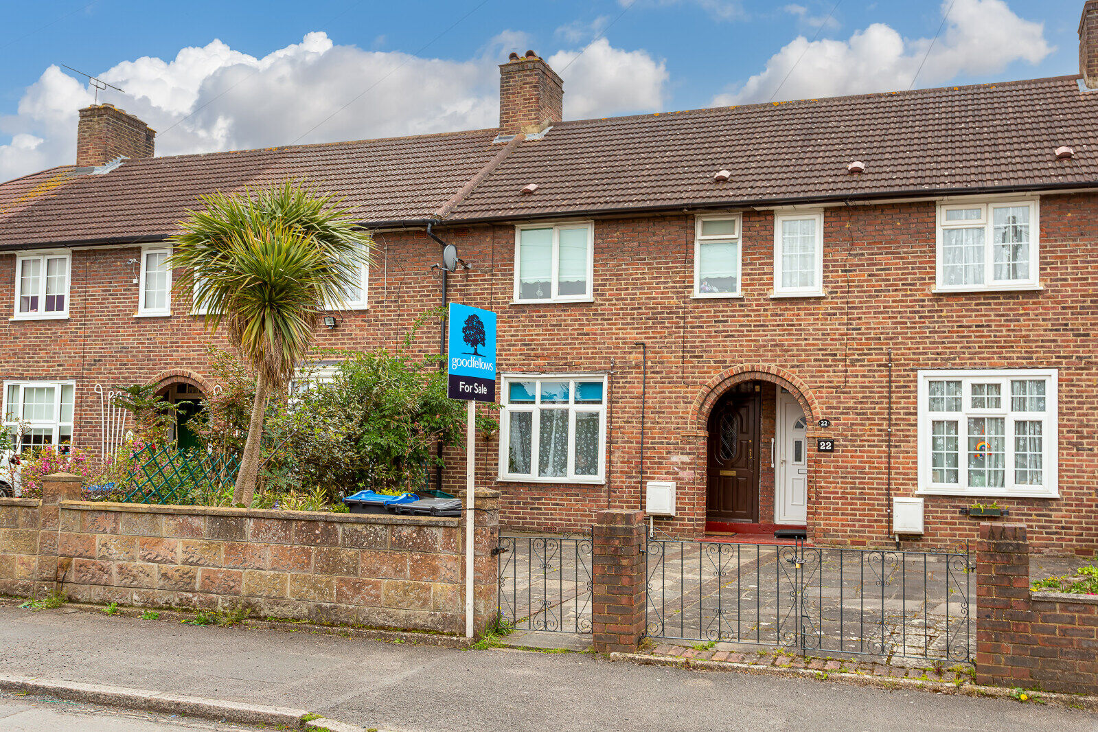 2 bedroom mid terraced house for sale Easby Crescent, Morden, SM4, main image