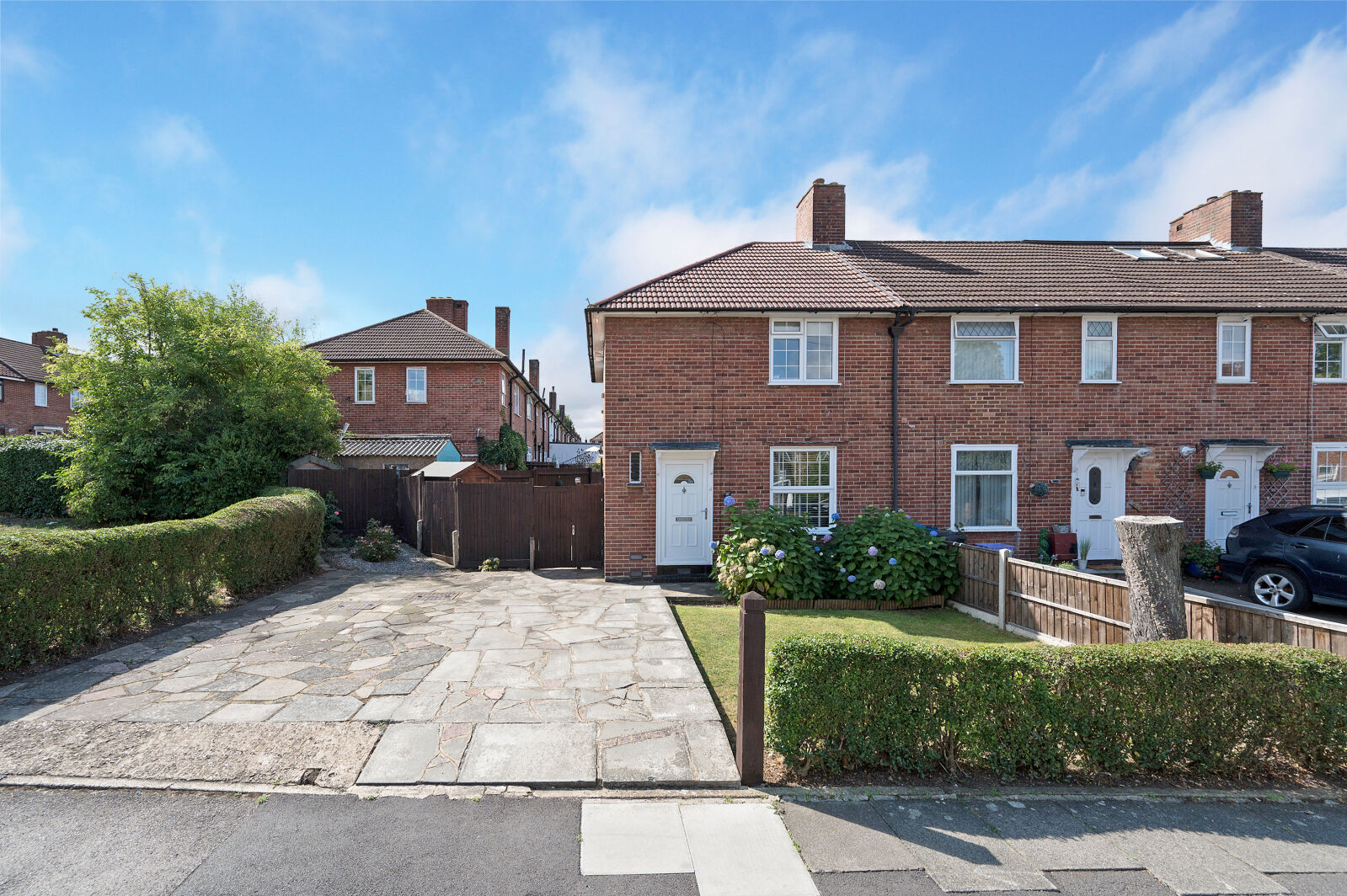 3 bedroom end terraced house for sale Leominster Walk, Morden, SM4, main image