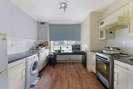 2 bedroom  flat for sale