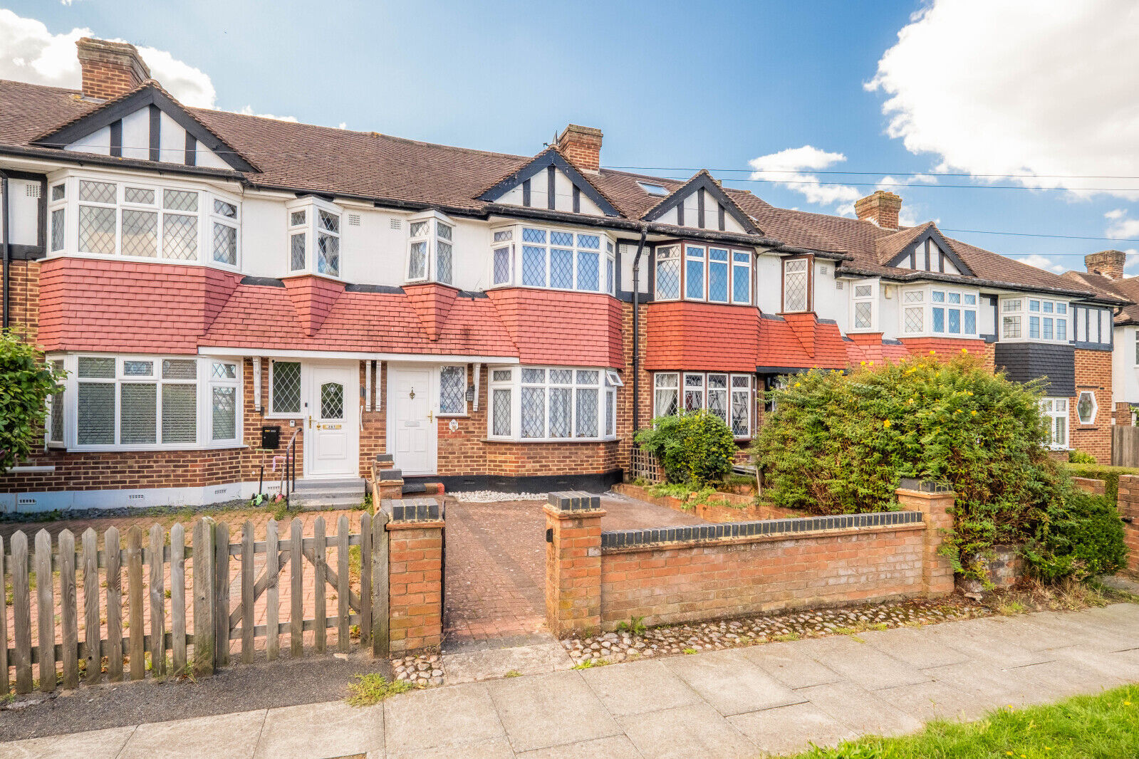 4 bedroom mid terraced house for sale Aragon Road, Morden, SM4, main image