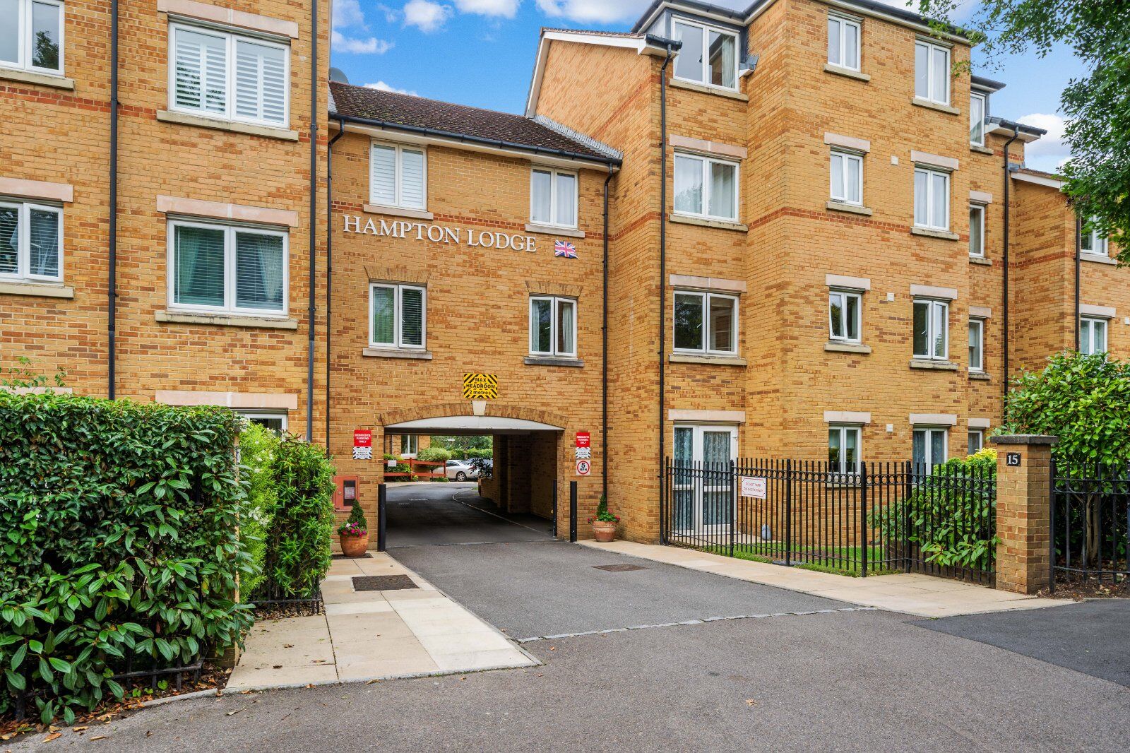 2 bedroom  property for sale Cavendish Road, Sutton, SM2, main image