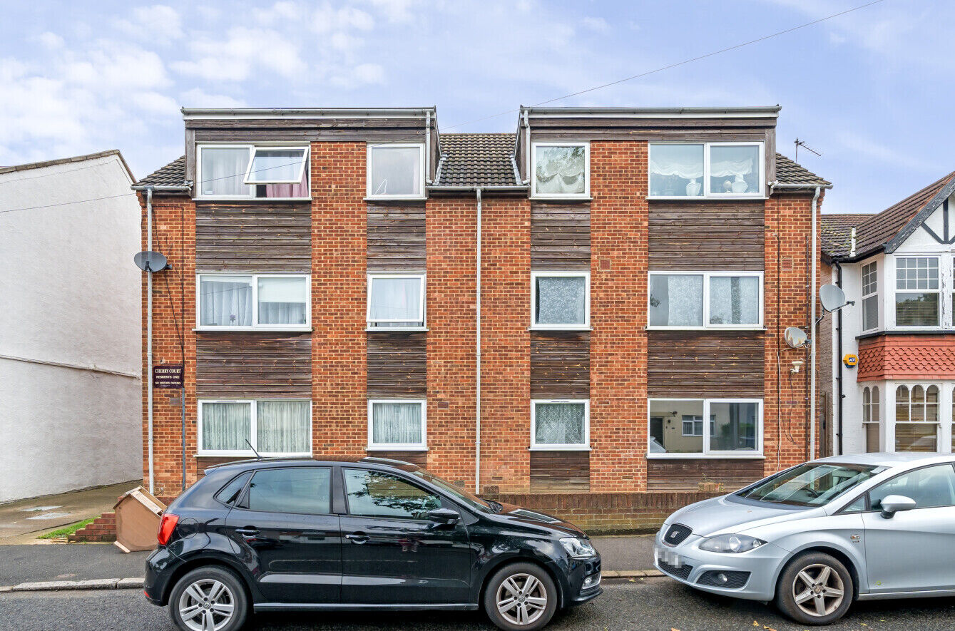 1 bedroom  flat for sale New Road, Mitcham, CR4, main image