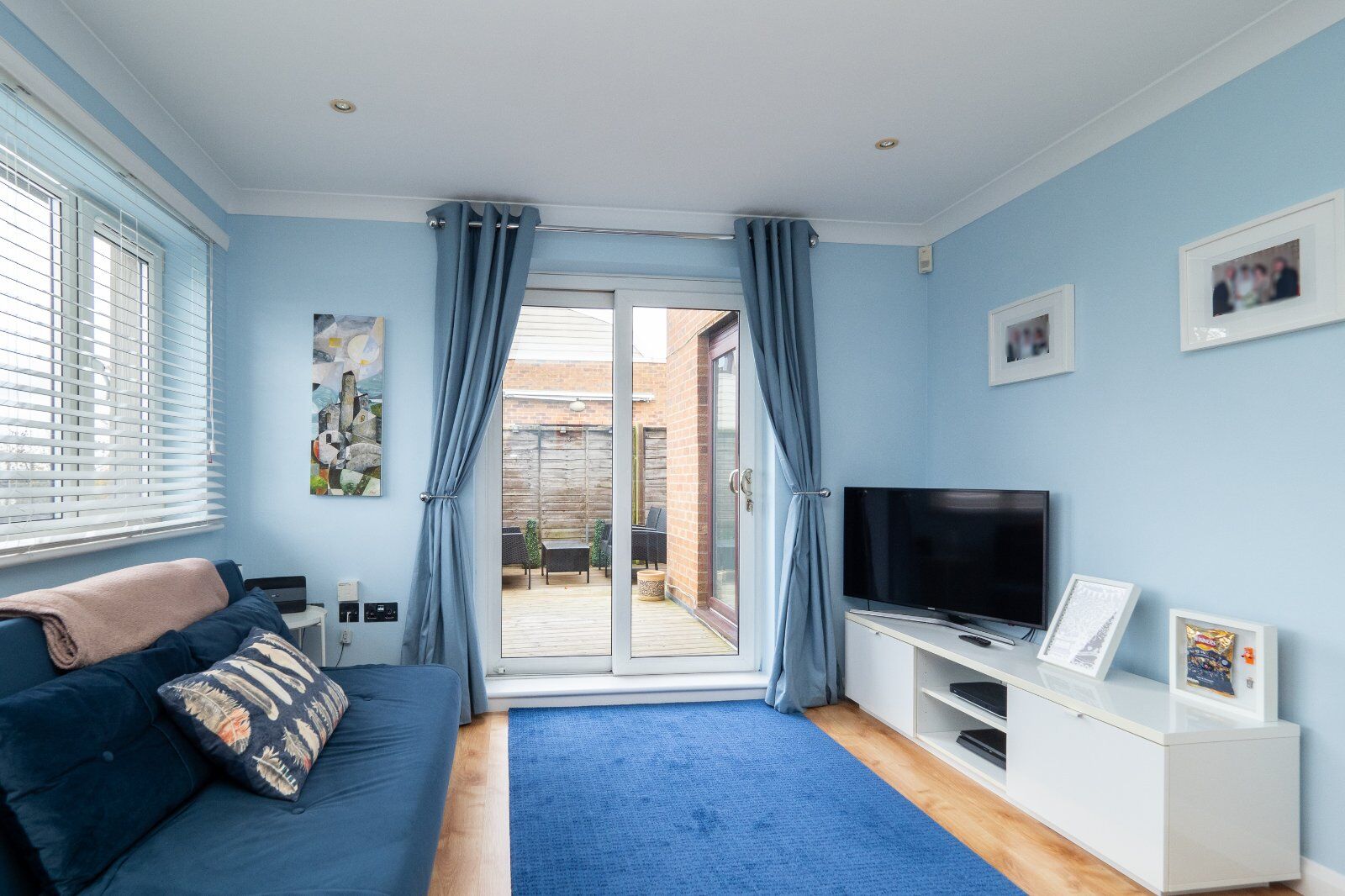 3 bedroom mid terraced house for sale Parkview Close, Carshalton, SM5, main image