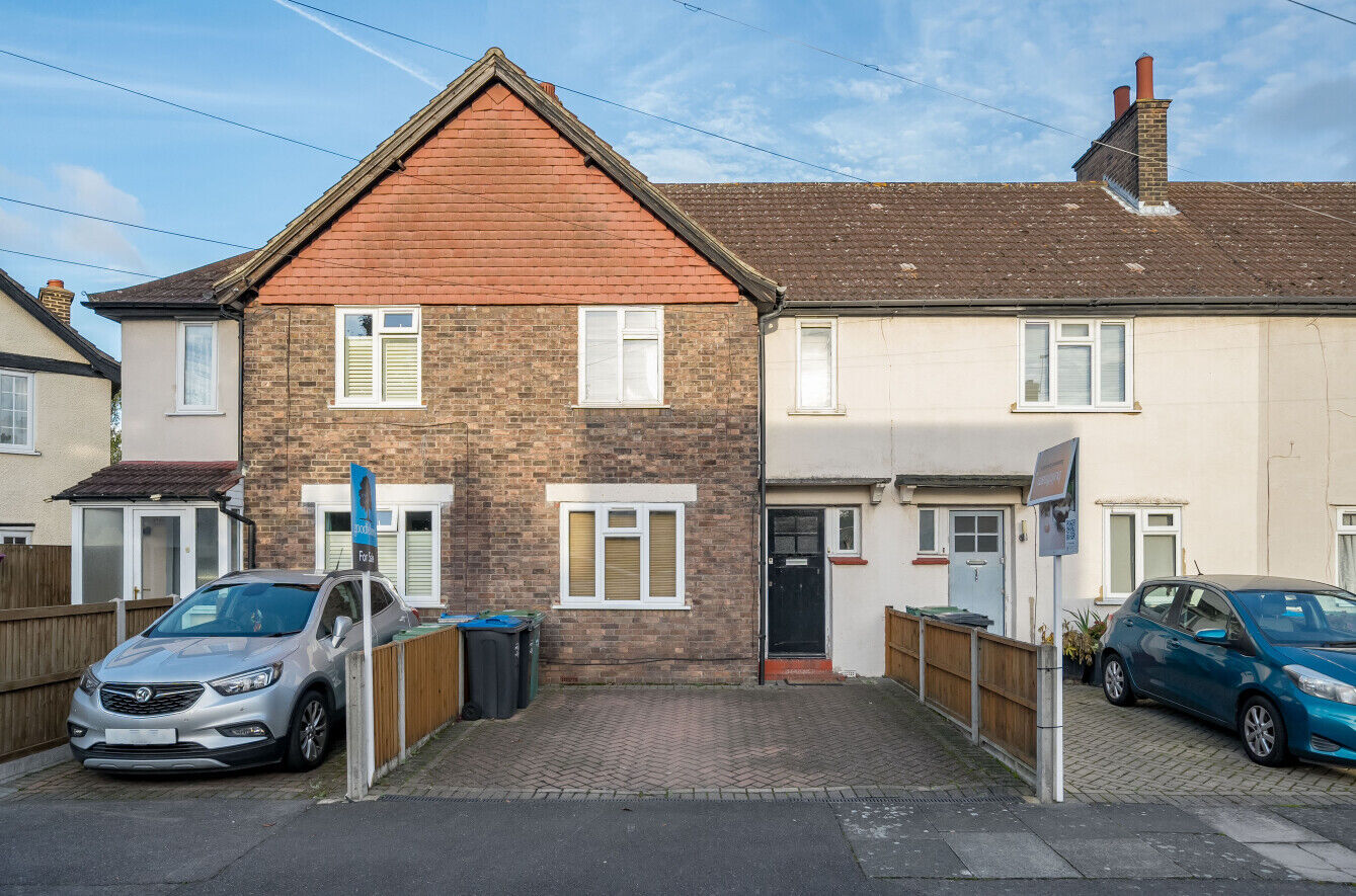 3 bedroom mid terraced house for sale Turner Avenue, Mitcham, CR4, main image