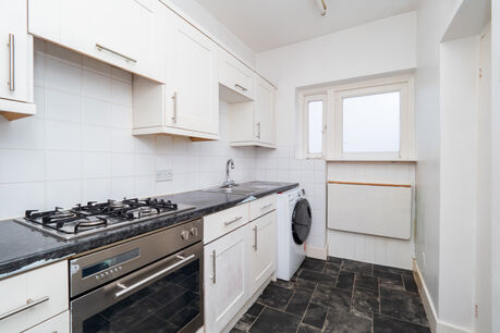 2 bedroom  flat for sale