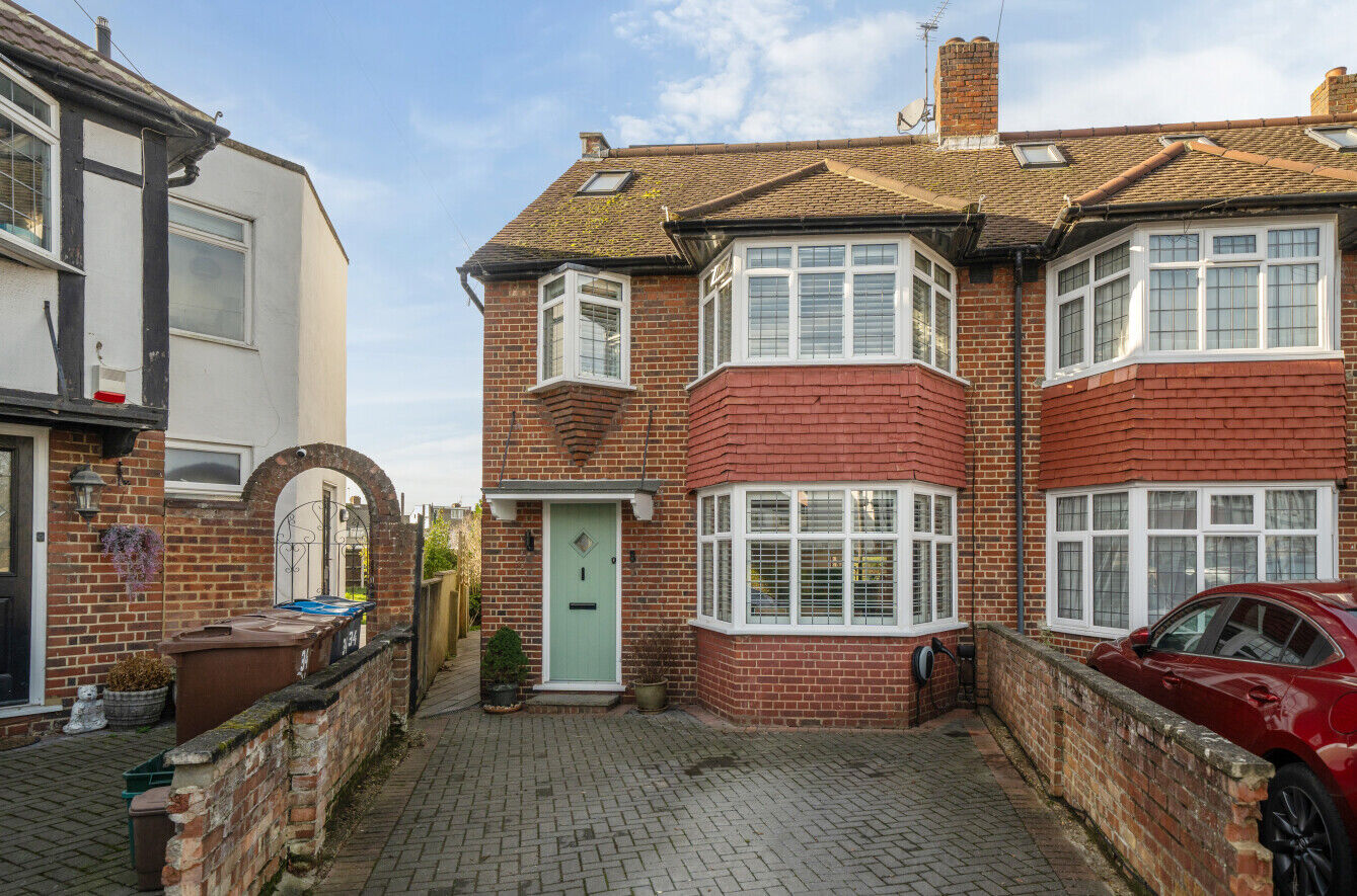 3 bedroom end terraced house for sale Oxford Close, Mitcham, CR4, main image