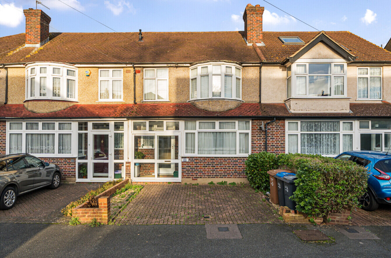 3 bedroom mid terraced house for sale Pentlands Close, Mitcham, CR4, main image