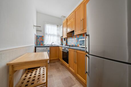 2 bedroom  flat for sale