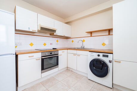 1 bedroom  flat for sale