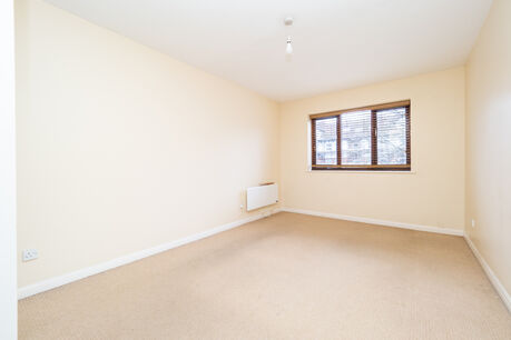 1 bedroom  flat for sale