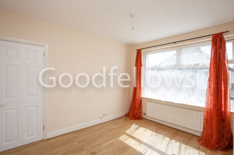 3 bedroom semi detached house to rent, Available unfurnished from 01/03/2025