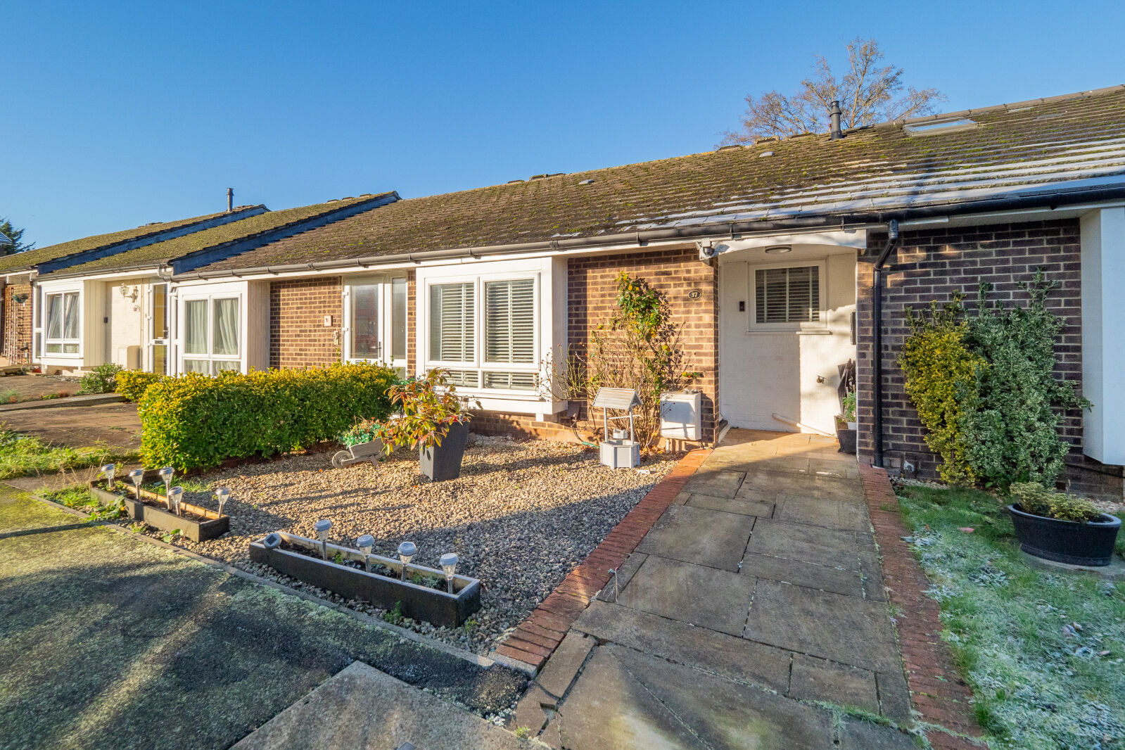 2 bedroom mid terraced bungalow for sale Southwood Close, Worcester Park, KT4, main image