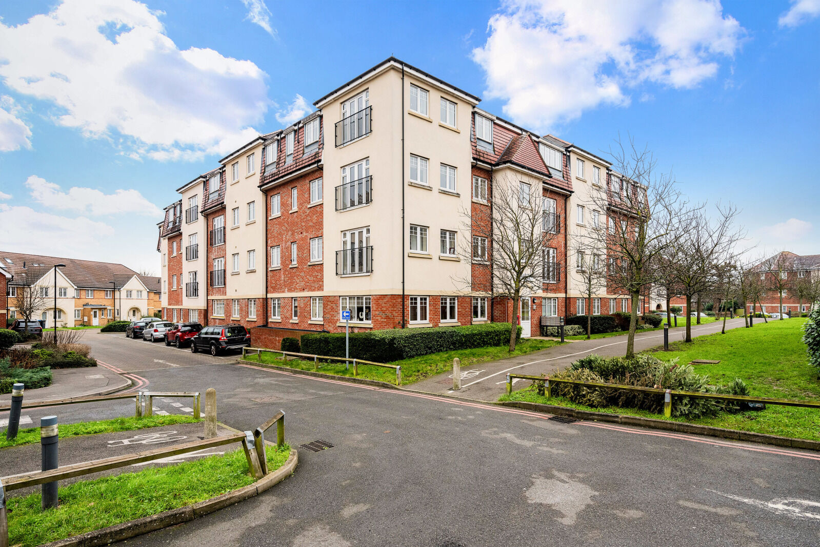 1 bedroom  flat for sale Schoolgate Drive, Morden, SM4, main image