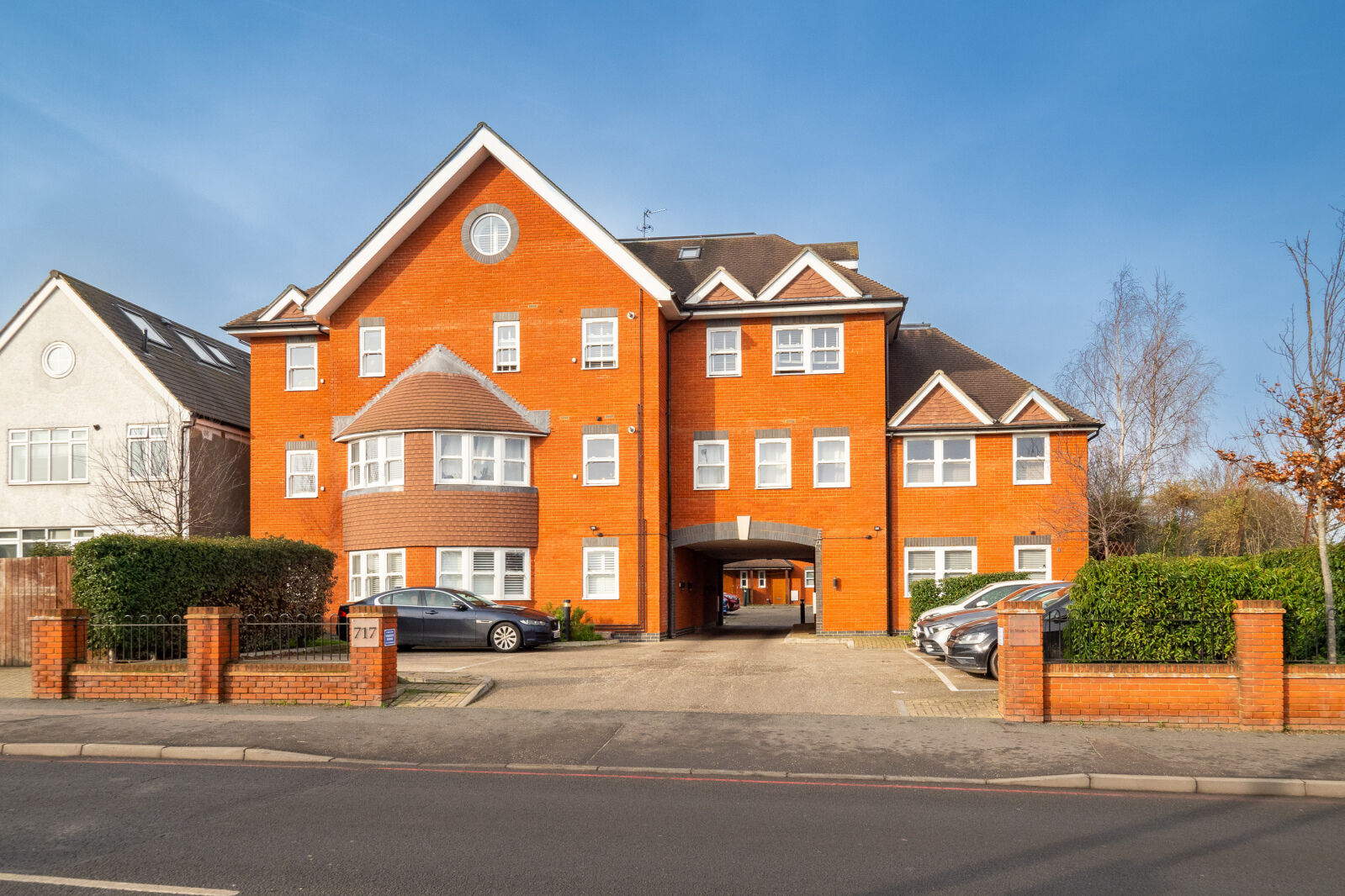 2 bedroom  flat for sale London Road, Cheam, SM3, main image