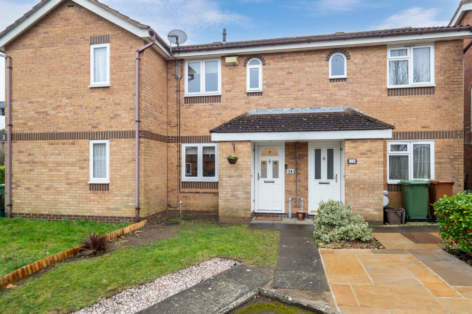 2 bedroom mid terraced house for sale Hambleton Close, Worcester Park, KT4, main image