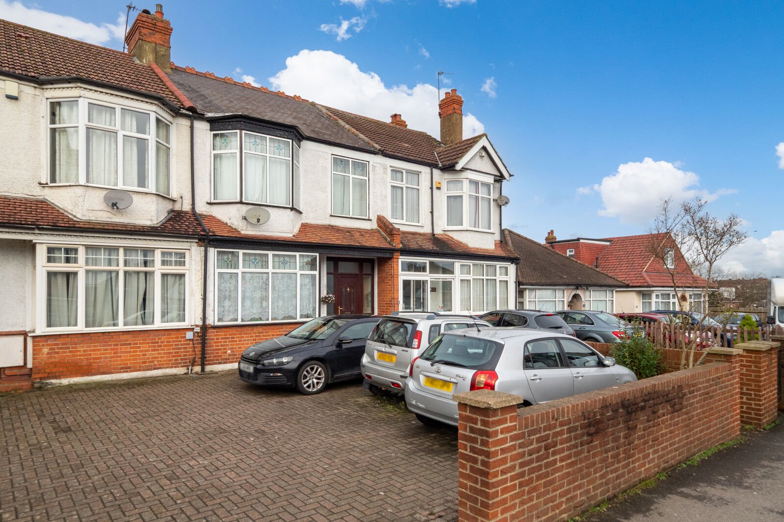 3 bedroom mid terraced house for sale London Road, Cheam, SM3, main image