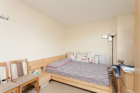 2 bedroom  flat to rent, Available from 06/08/2024