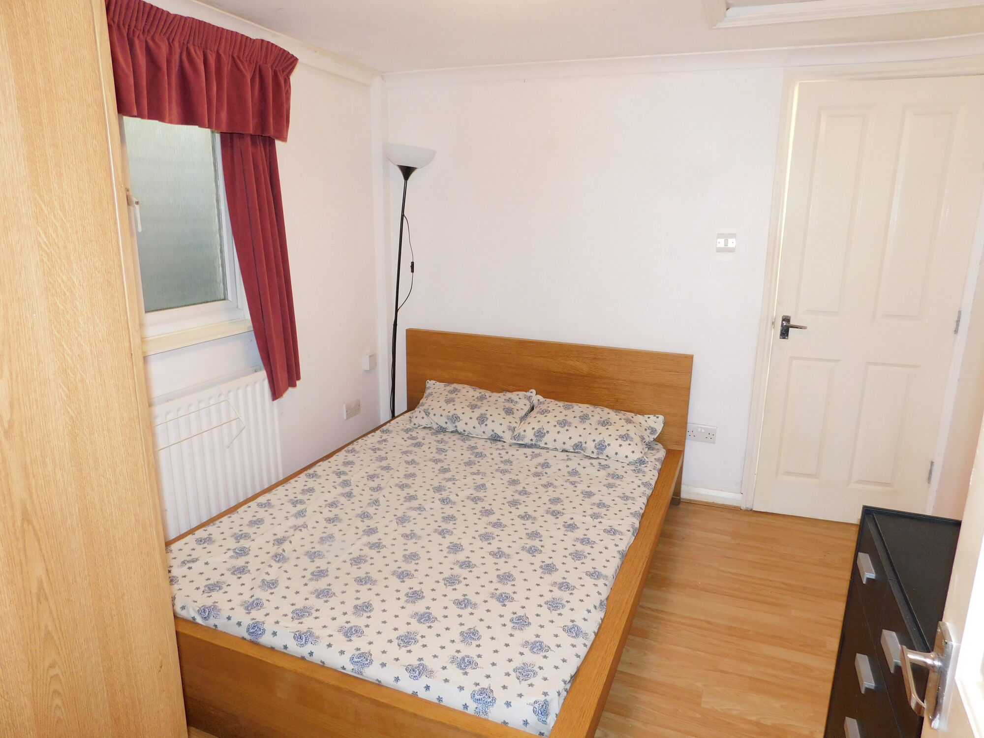 1 bedroom  flat to rent, Available from 09/12/2024 Annex 77 Boscombe Rd, Worcester Park, KT4, main image