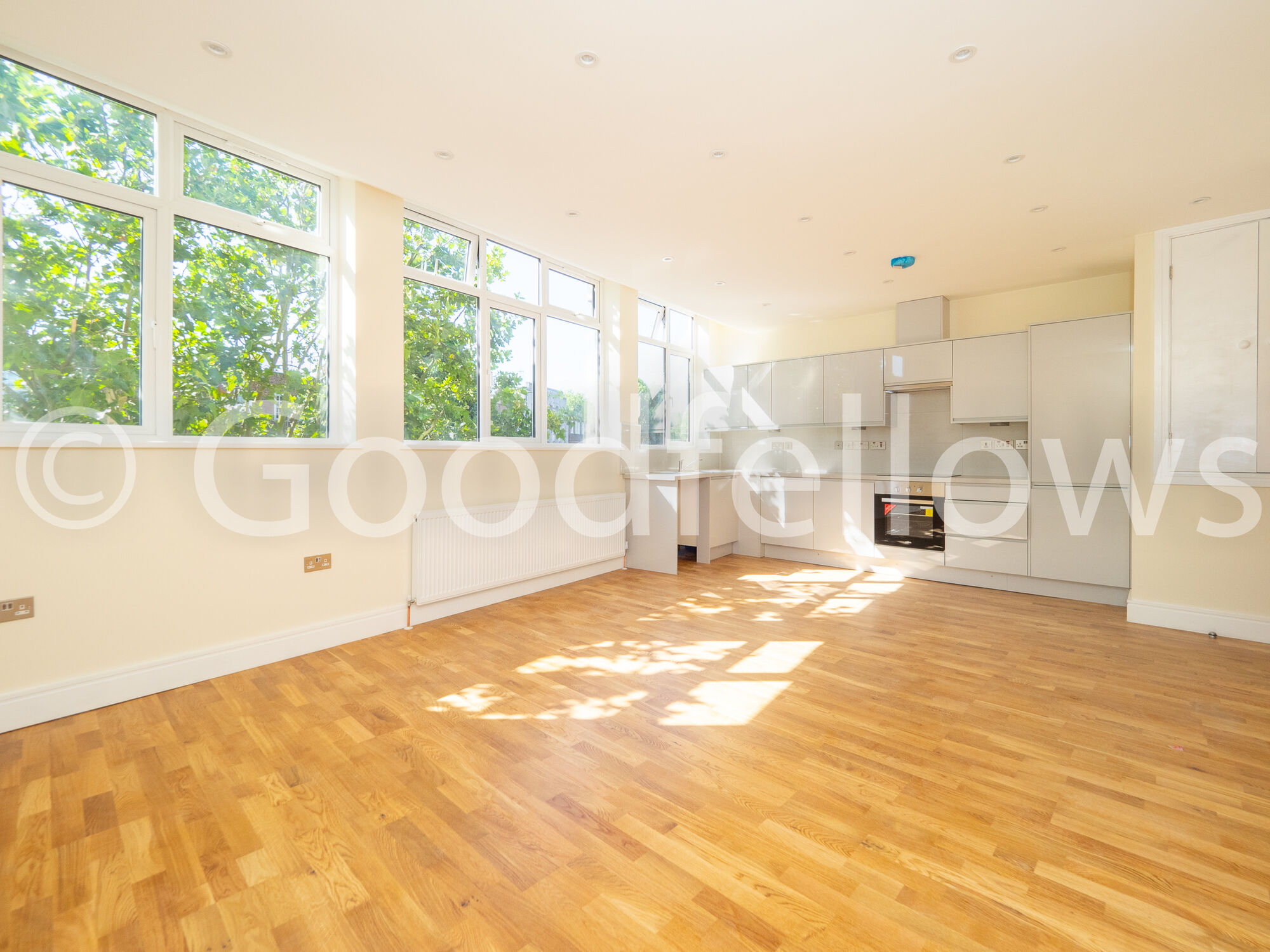 2 bedroom  maisonette to rent, Available now London Road, Morden, SM4, main image