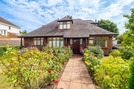 5 bedroom detached bungalow for sale